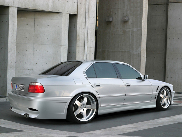 Zdjęcie modelu BMW 7-series E38 5