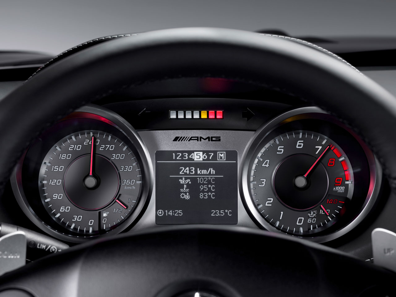 Zdjęcie modelu Mercedes-Benz SLS AMG 1