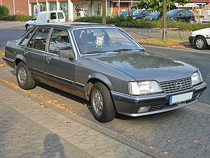 Zdjęcie modelu Opel Senator 16