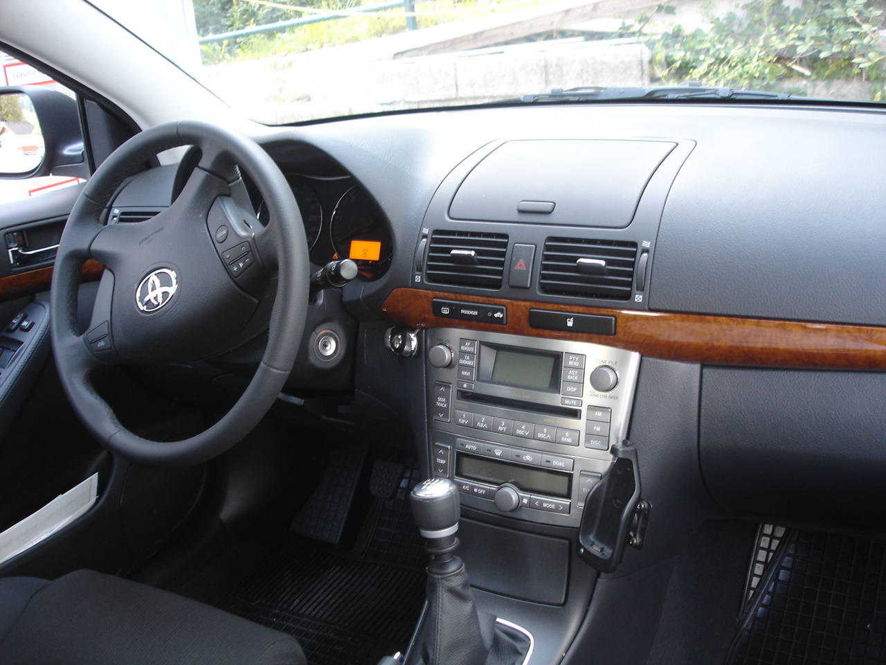 Zdjęcie modelu Toyota Avensis II 2
